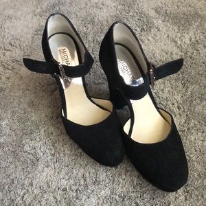 Black Michael Kors suede pumps!
